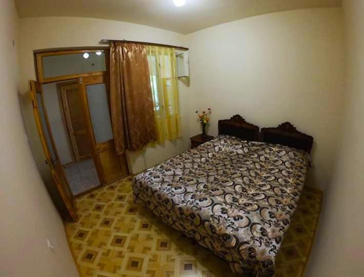 גוריס Nnn Guest House חדר תמונה