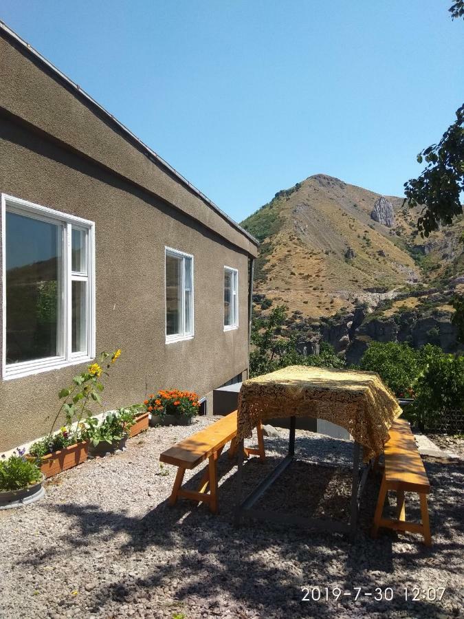 גוריס Nnn Guest House מראה חיצוני תמונה