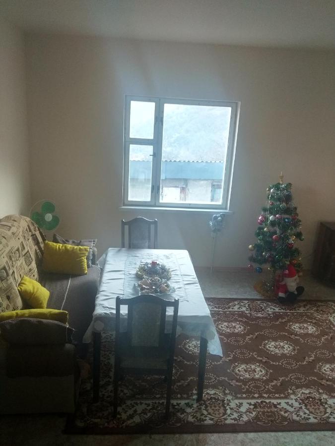 גוריס Nnn Guest House מראה חיצוני תמונה